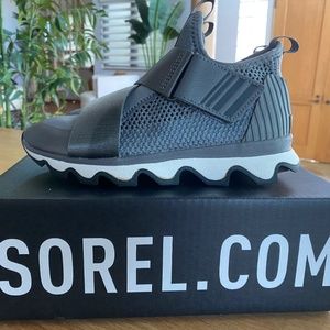 Sorel Kinetic Sneakers - 5.5